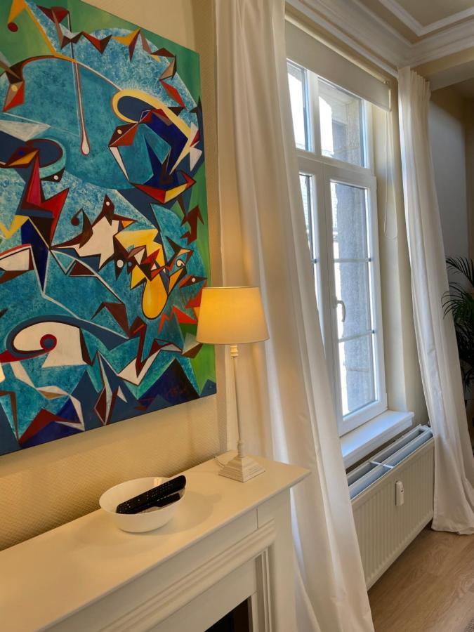 Le 25, Duplex Elegant Au Coeur Du Pietonnier Historique Apartment นามูร์ ภายนอก รูปภาพ